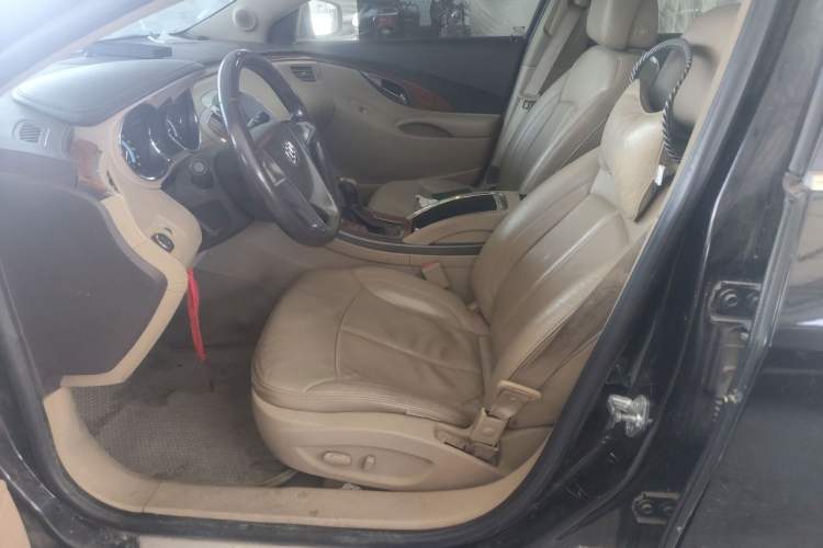 Used Buick LaCrosse 2011 2.4L SIDI Elegant Edition Left Front Seat