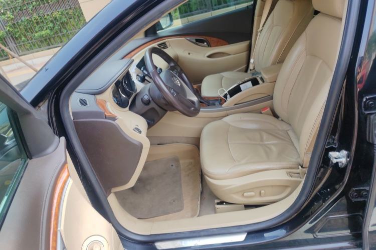 Used Buick LaCrosse 2011 2.4L SIDI Haoya Edition Left Front Seat