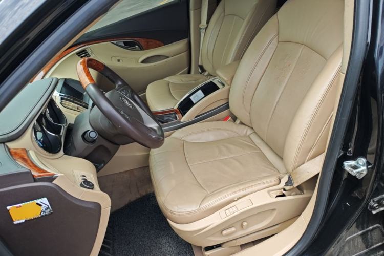 Used Buick LaCrosse 2011 2.4L SIDI Luxury Edition Left Front Seat