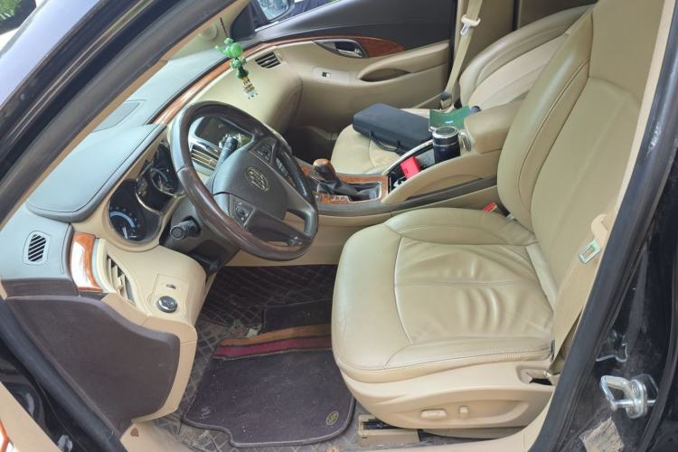 Used Buick LaCrosse 2011 2.4L SIDI Haoya Edition Left Front Seat