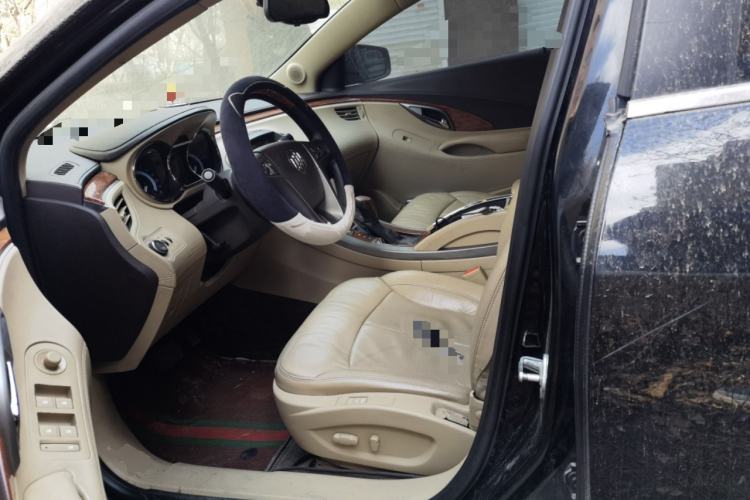 Used Buick LaCrosse 2011 2.4L SIDI Luxury Edition Left Front Seat