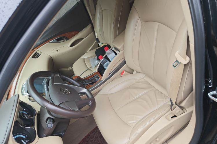 Used Buick LaCrosse 2011 2.4L SIDI Elegant Edition Left Front Seat