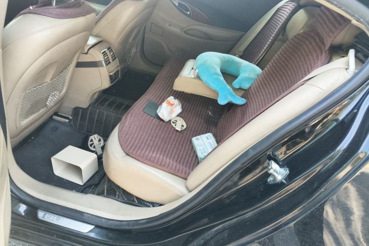 Used Buick LaCrosse 2011 2.4L SIDI Luxury Edition Left Rear Seat