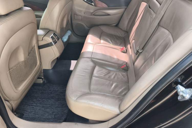 Used Buick LaCrosse 2011 2.4L SIDI Elegant Edition Left Rear Seat