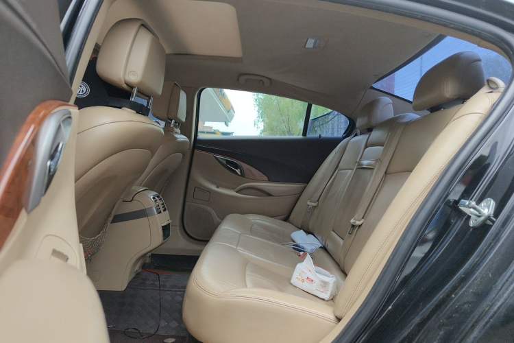 Used Buick LaCrosse 2011 2.4L SIDI Luxury Edition Left Rear Seat