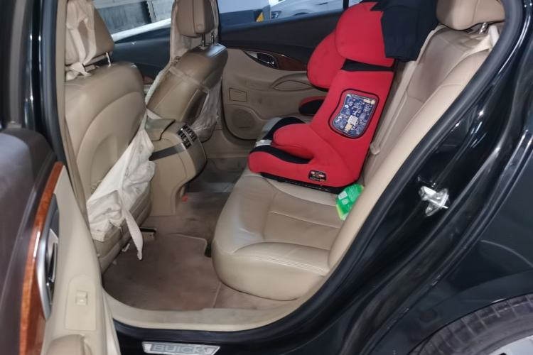 Used Buick LaCrosse 2011 2.4L SIDI Luxury Edition Left Rear Seat