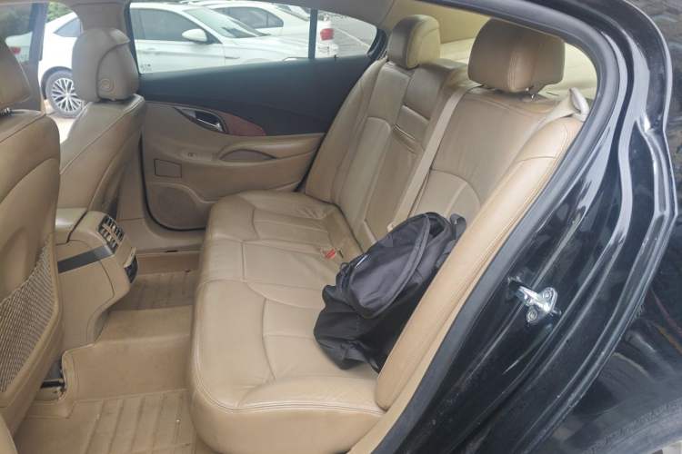 Used Buick LaCrosse 2011 2.4L SIDI Elegant Edition Left Rear Seat