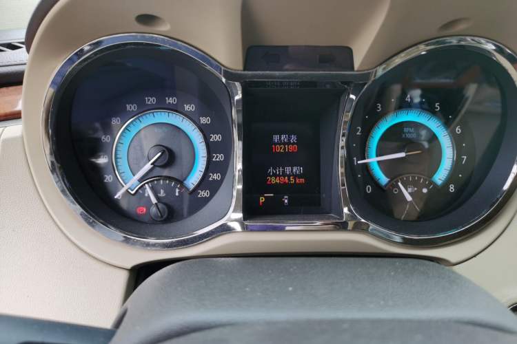 Used Buick LaCrosse 2011 2.4L SIDI Haoya Edition Odometer Close Up