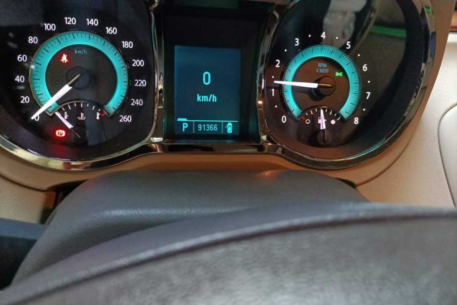 Used Buick LaCrosse 2011 2.4L SIDI Comfort Edition Odometer Close Up