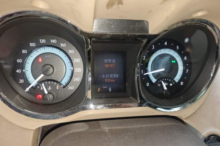 Used Buick LaCrosse 2011 2.4L SIDI Haoya Edition Odometer Close Up