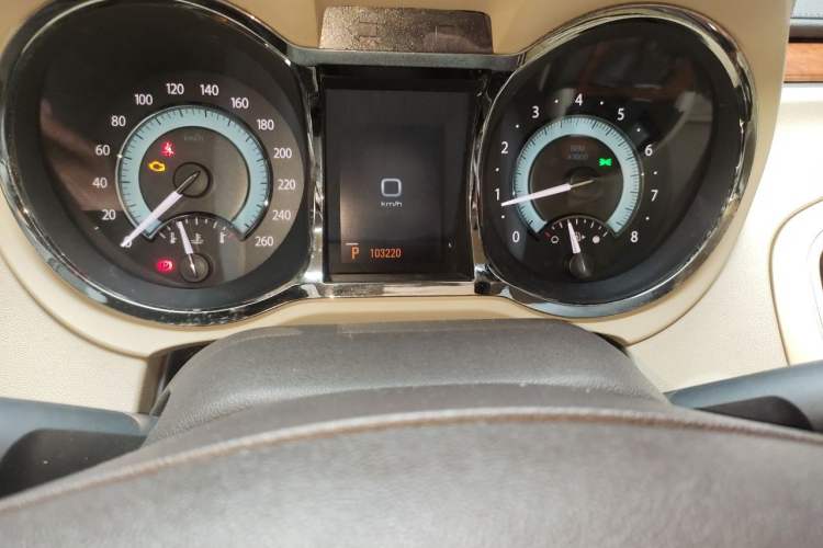 Used Buick LaCrosse 2011 2.4L SIDI Haoya Edition Odometer Close Up