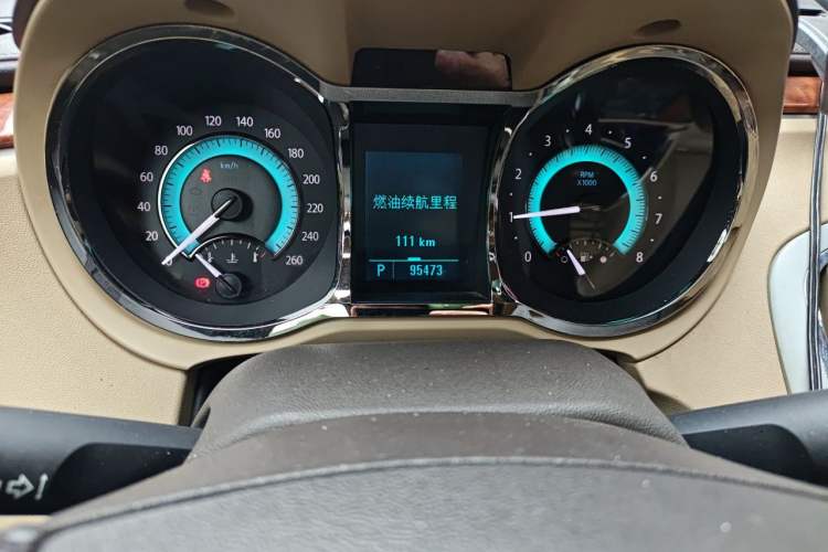 Used Buick LaCrosse 2011 2.4L SIDI Elegant Edition Odometer Close Up