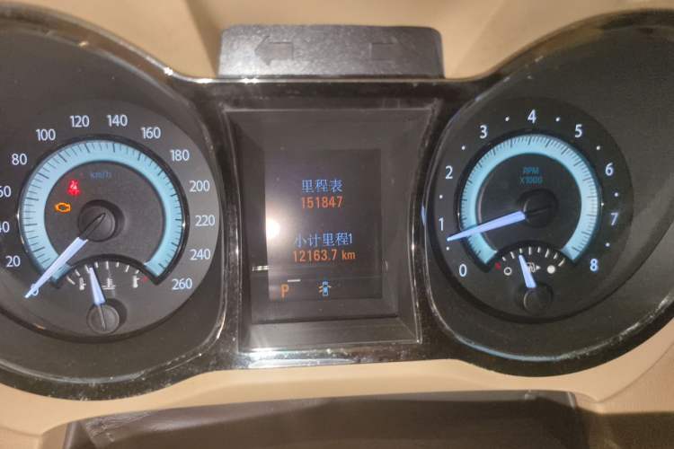 Used Buick LaCrosse 2011 2.4L SIDI Haoya Edition Odometer Close Up