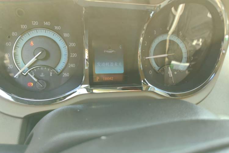 Used Buick LaCrosse 2011 2.4L SIDI Haoya Edition Odometer Close Up