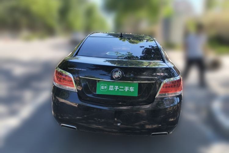 Used Buick LaCrosse 2011 2.4L SIDI Luxury Edition Rear