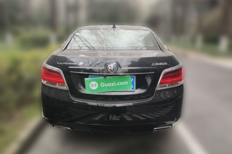Used Buick LaCrosse 2011 eAssist 2.4L Luxury Edition Rear