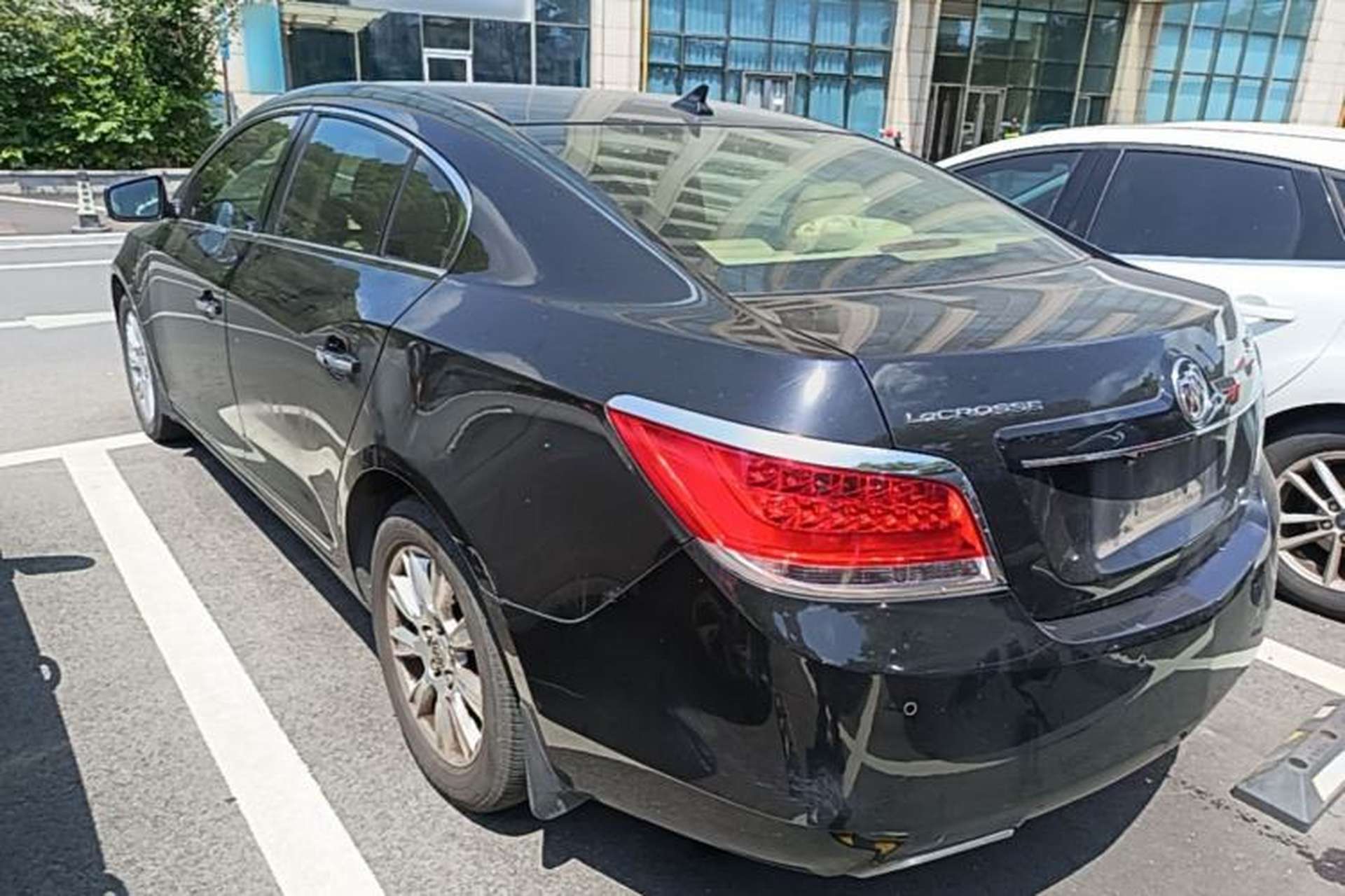 Used Buick LaCrosse 2011 2.4L SIDI Comfort Sunroof Version Rear Left 45 Deg
