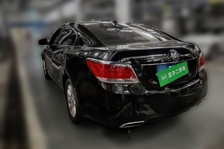 Used Buick LaCrosse 2011 2.4L SIDI Elegant Edition Rear Left 45 Deg