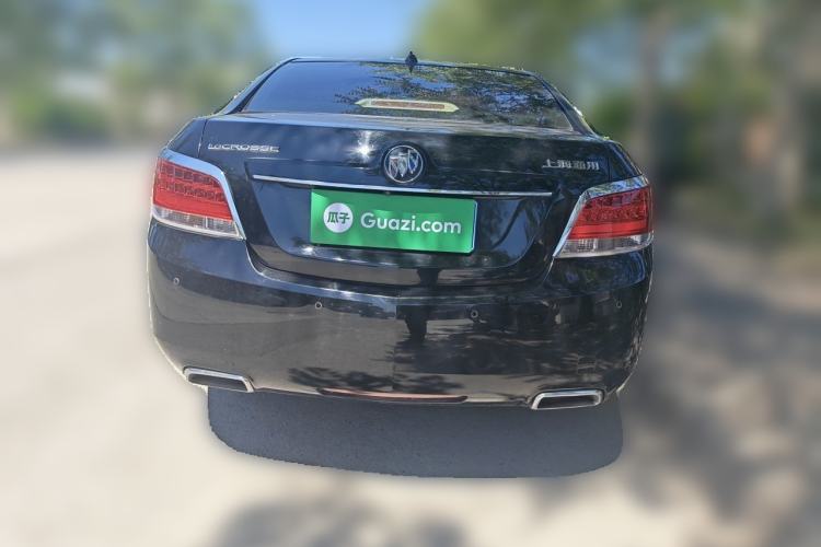 Used Buick LaCrosse 2011 2.4L SIDI Luxury Edition Rear