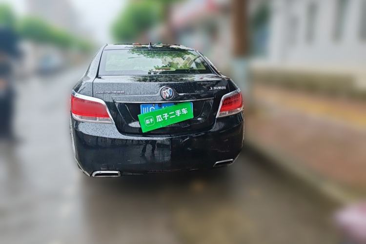 Used Buick LaCrosse 2011 2.4L SIDI Elegant Edition Rear