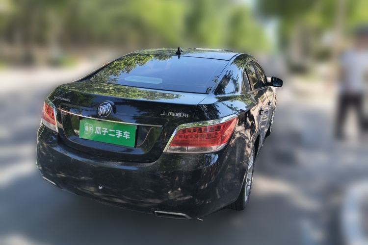 Used Buick LaCrosse 2011 2.4L SIDI Luxury Edition Rear Right 45 Deg