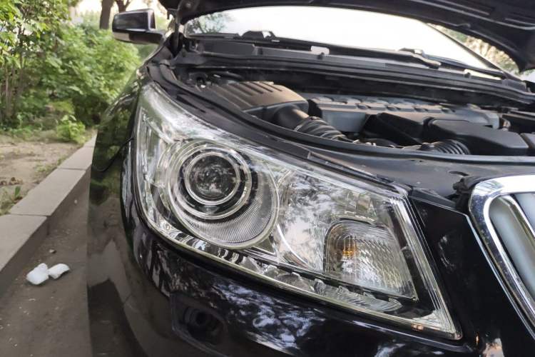 Used Buick LaCrosse 2011 2.4L SIDI Haoya Edition Right Front Headlight