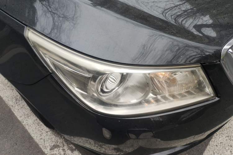 Used Buick LaCrosse 2011 eAssist 2.4L Luxury Edition Right Front Headlight