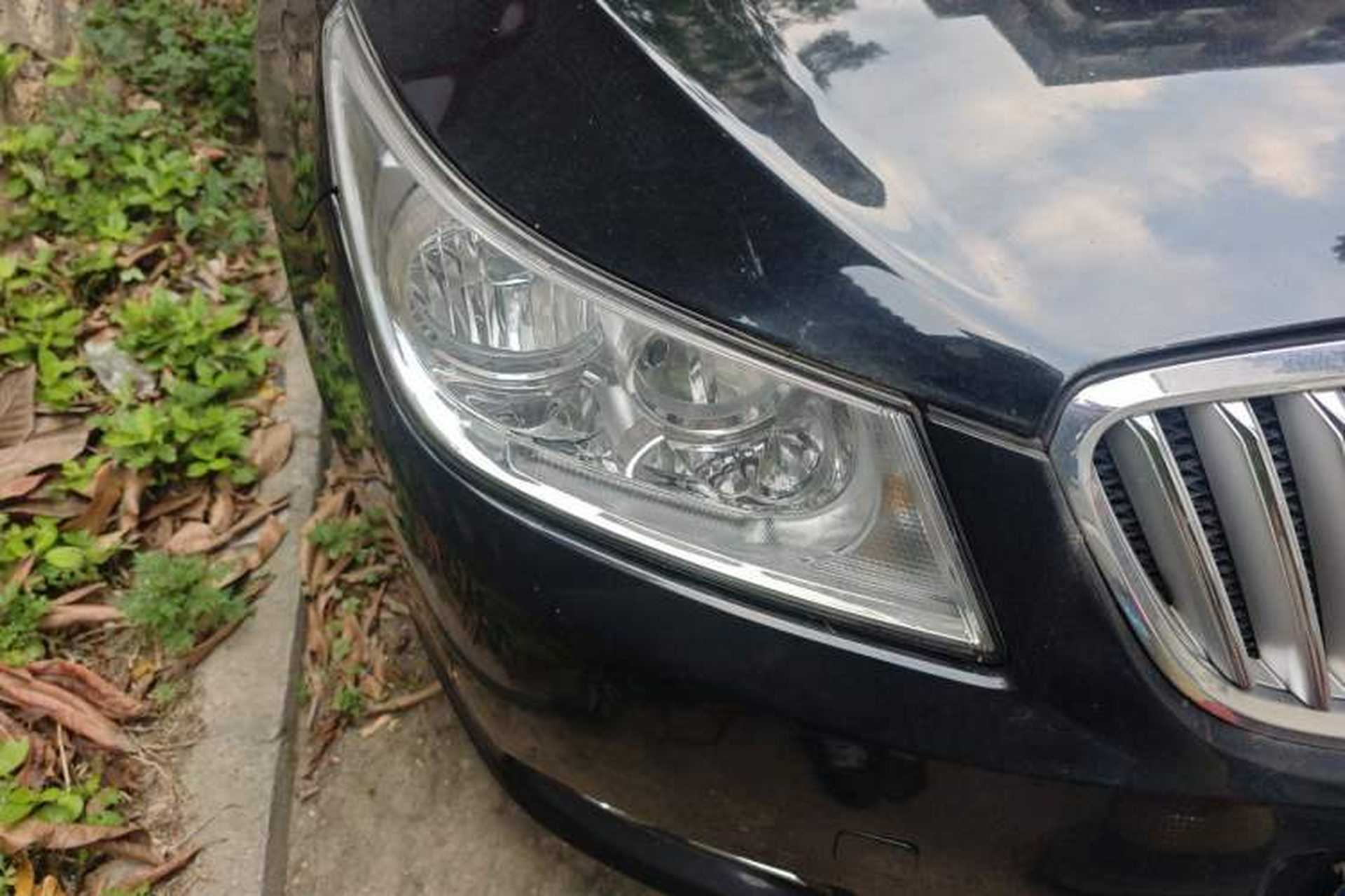 Used Buick LaCrosse 2011 2.4L SIDI Elegant Edition Right Front Headlight
