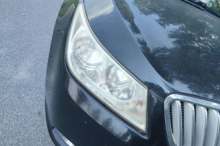 Used Buick LaCrosse 2011 2.4L SIDI Elegant Edition Right Front Headlight