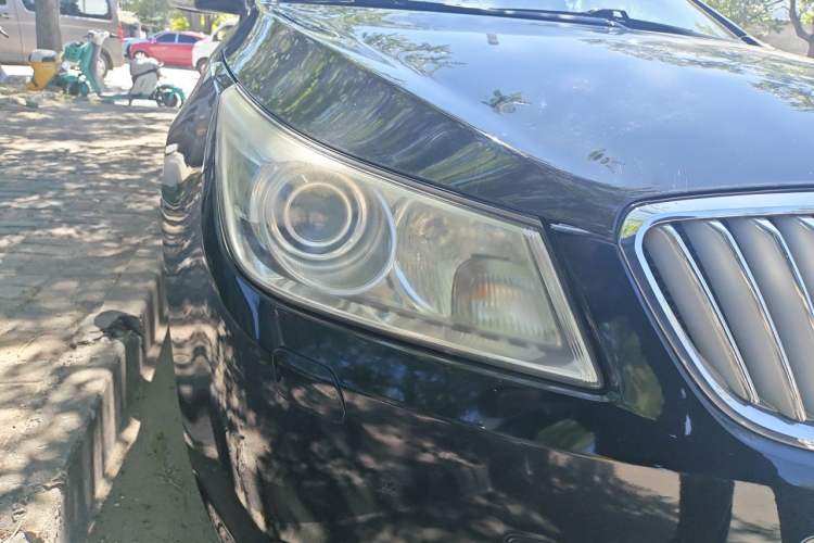 Used Buick LaCrosse 2011 2.4L SIDI Luxury Edition Right Front Headlight