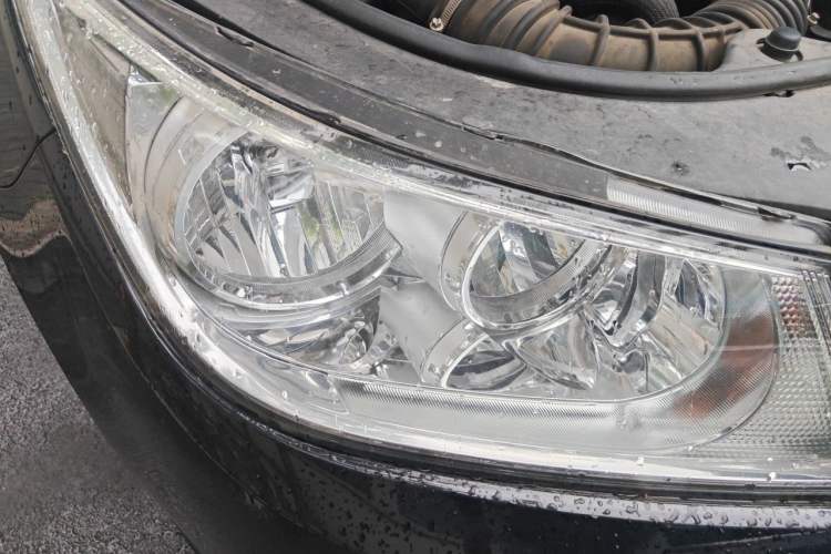 Used Buick LaCrosse 2011 2.4L SIDI Elegant Edition Right Front Headlight