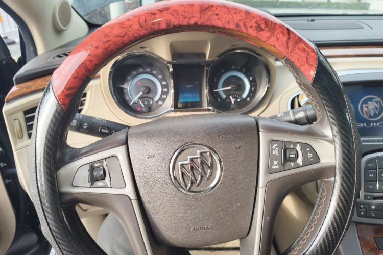 Used Buick LaCrosse 2011 2.4L SIDI Luxury Edition Steering Wheel