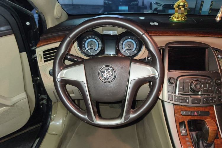 Used Buick LaCrosse 2011 2.4L SIDI Elegant Edition Steering Wheel