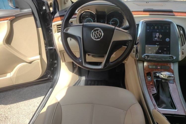 Used Buick LaCrosse 2011 2.4L SIDI Comfort Sunroof Version Steering Wheel