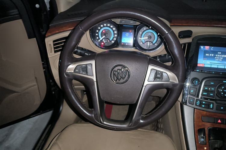 Used Buick LaCrosse 2011 2.4L SIDI Haoya Edition Steering Wheel