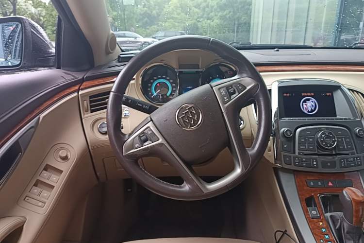 Used Buick LaCrosse 2011 2.4L SIDI Haoya Edition Steering Wheel