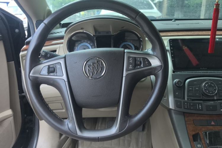 Used Buick LaCrosse 2011 2.4L SIDI Comfort Sunroof Version Steering Wheel