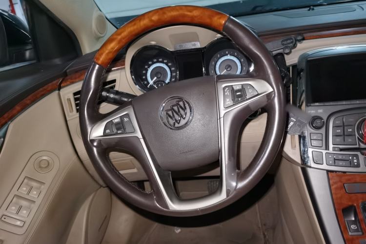 Used Buick LaCrosse 2011 2.4L SIDI Luxury Edition Steering Wheel