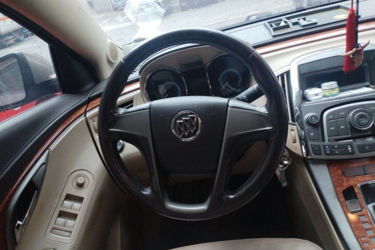 Used Buick LaCrosse 2011 2.4L SIDI Elegant Edition Steering Wheel