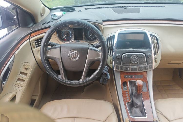 Used Buick LaCrosse 2011 2.4L SIDI Elegant Edition Steering Wheel