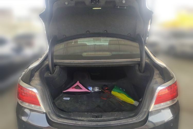 Used Buick LaCrosse 2011 2.4L SIDI Elegant Edition Trunk
