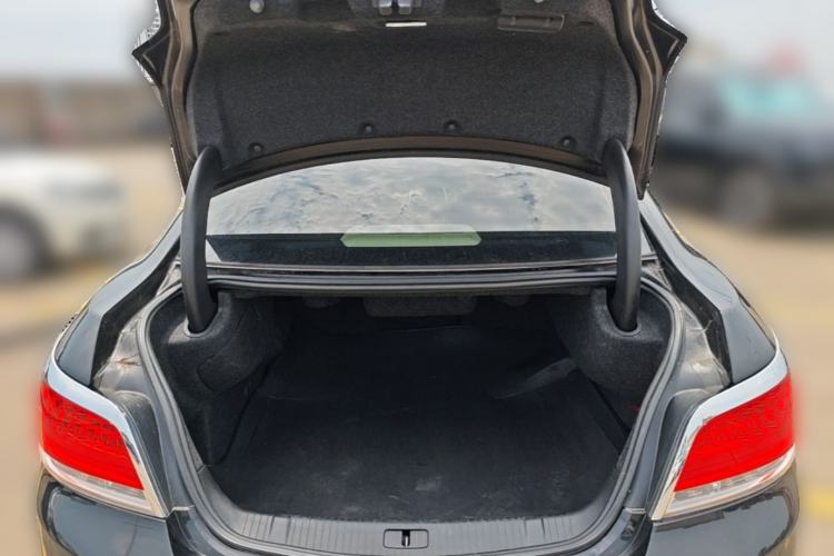 Used Buick LaCrosse 2011 2.4L SIDI Luxury Edition Trunk