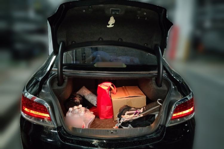 Used Buick LaCrosse 2011 2.4L SIDI Elegant Edition Trunk