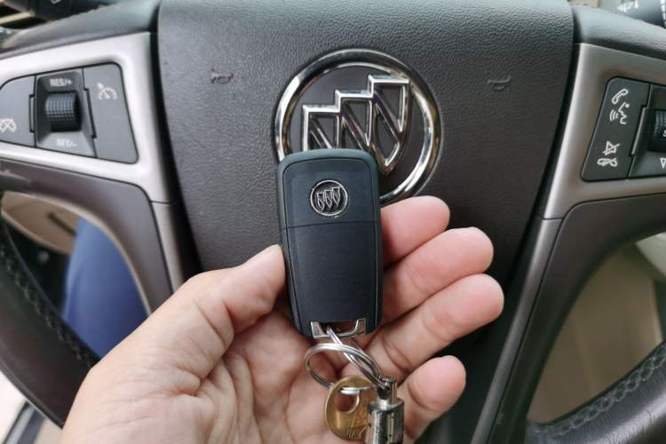 Used Buick LaCrosse 2011 2.4L SIDI Haoya Edition Vehicle Key