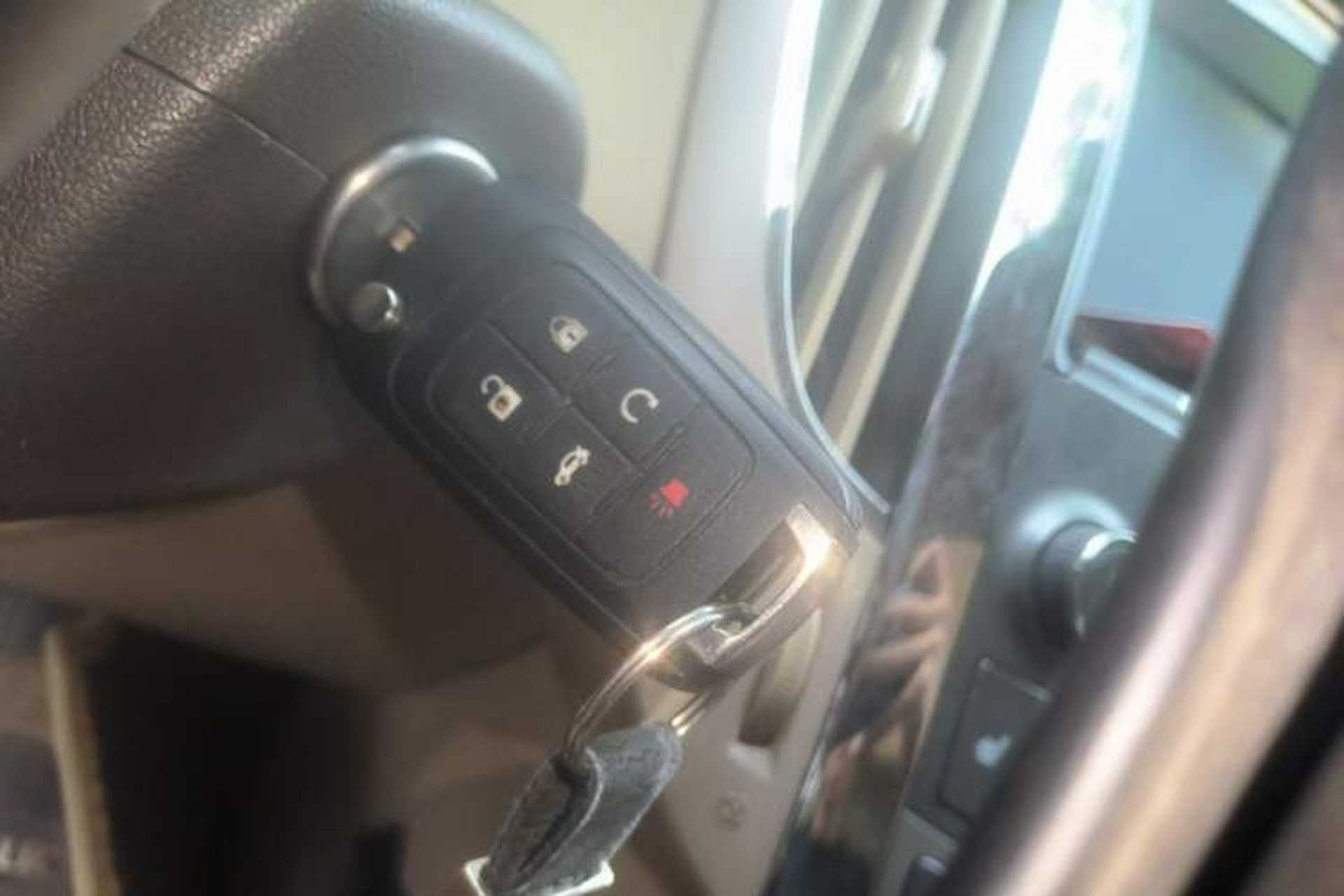 Used Buick LaCrosse 2011 2.4L SIDI Elegant Edition Vehicle Key