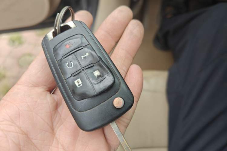 Used Buick LaCrosse 2011 2.4L SIDI Elegant Edition Vehicle Key
