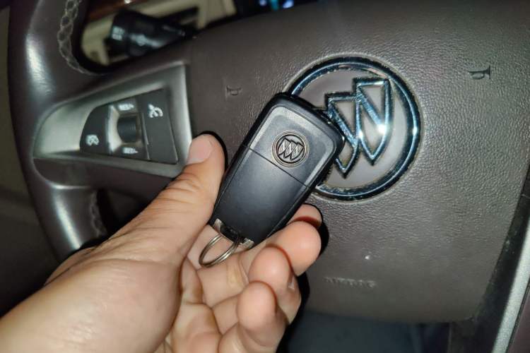 Used Buick LaCrosse 2011 2.4L SIDI Haoya Edition Vehicle Key