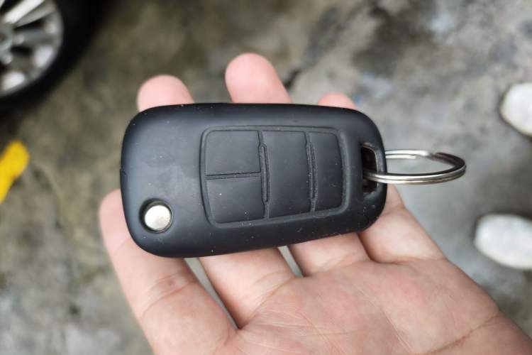 Used Buick LaCrosse 2011 2.4L SIDI Haoya Edition Vehicle Key
