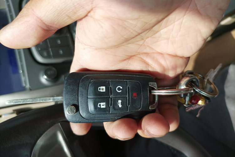 Used Buick LaCrosse 2011 2.4L SIDI Elegant Edition Vehicle Key