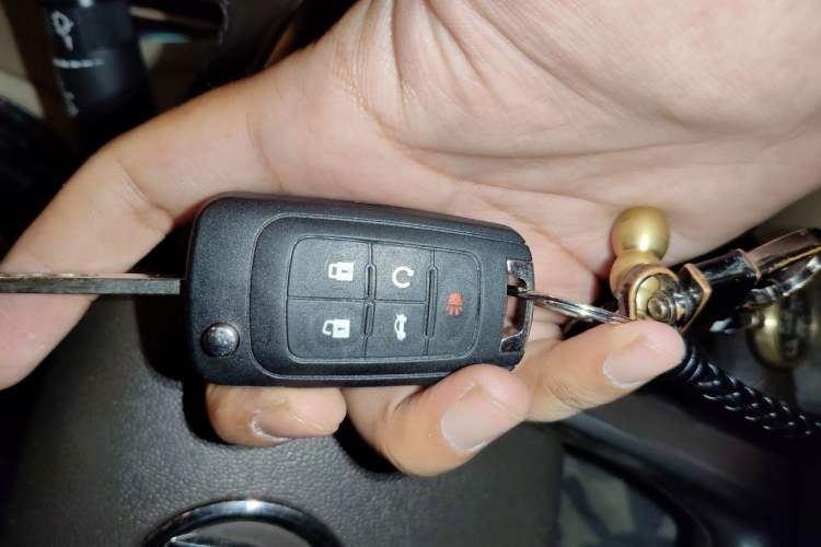 Used Buick LaCrosse 2011 2.4L SIDI Elegant Edition Vehicle Key